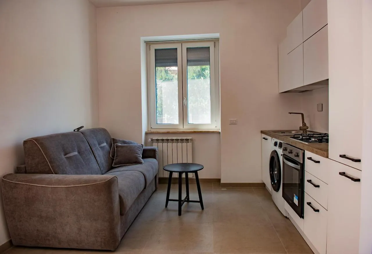 White Veio Lodge Rome